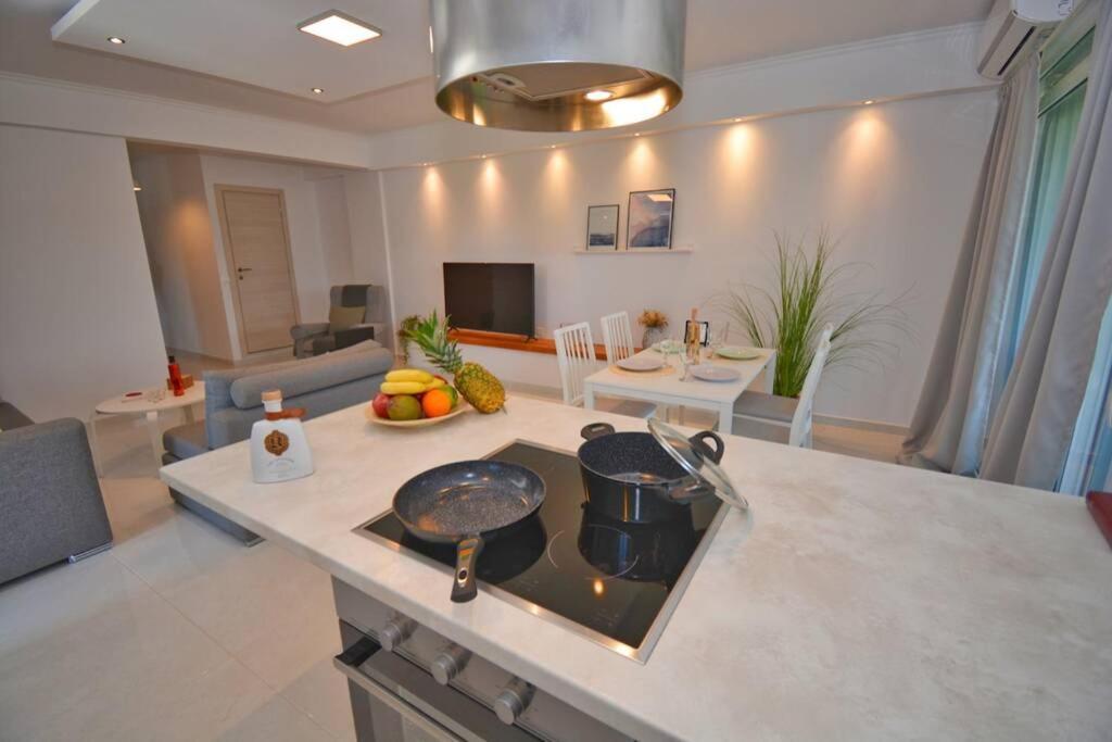 Potamos Deluxe White Apartment Εξωτερικό φωτογραφία