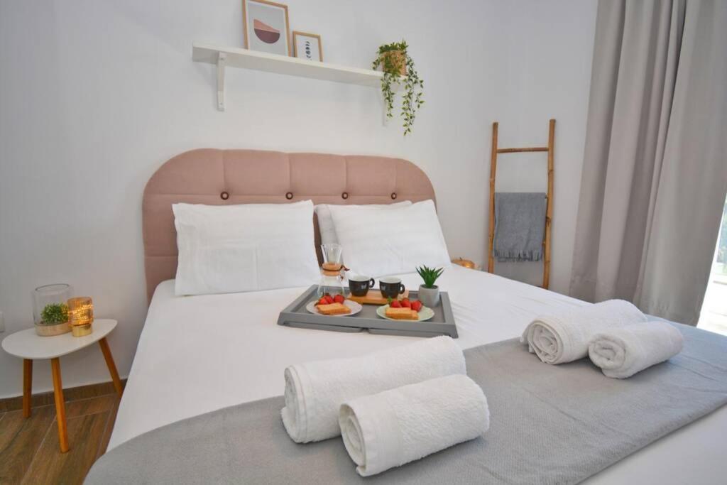Potamos Deluxe White Apartment Εξωτερικό φωτογραφία